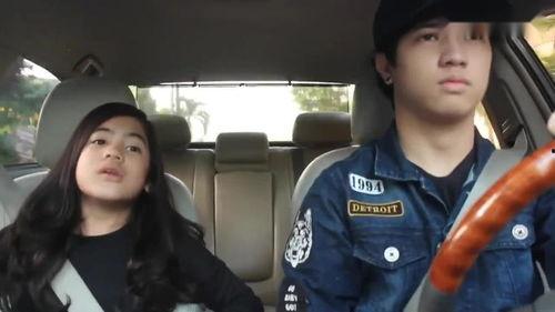 美国网红兄妹在车上,打造短视频新潮流